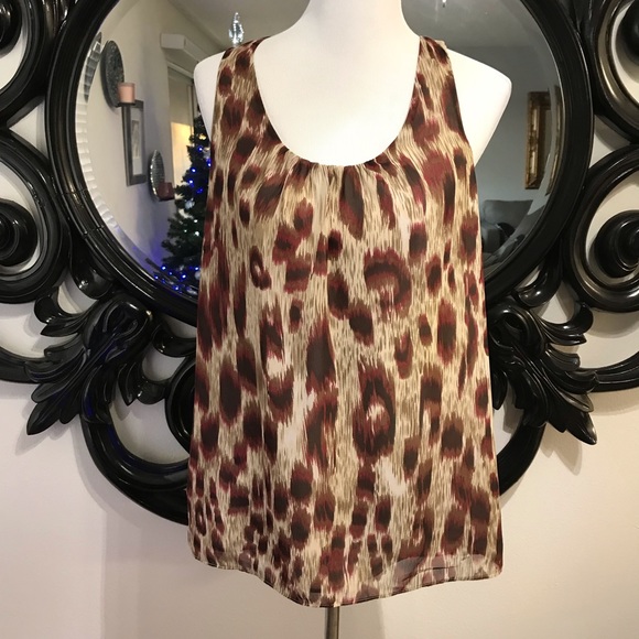 GAP Tops - Gap size M Maroon tan blouse